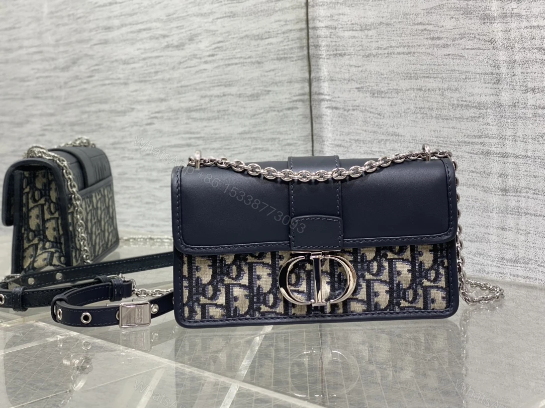 Dior高仿30 Montaigne銀扣斜背包 經典Oblique拼接金屬鏈條款 — view 1