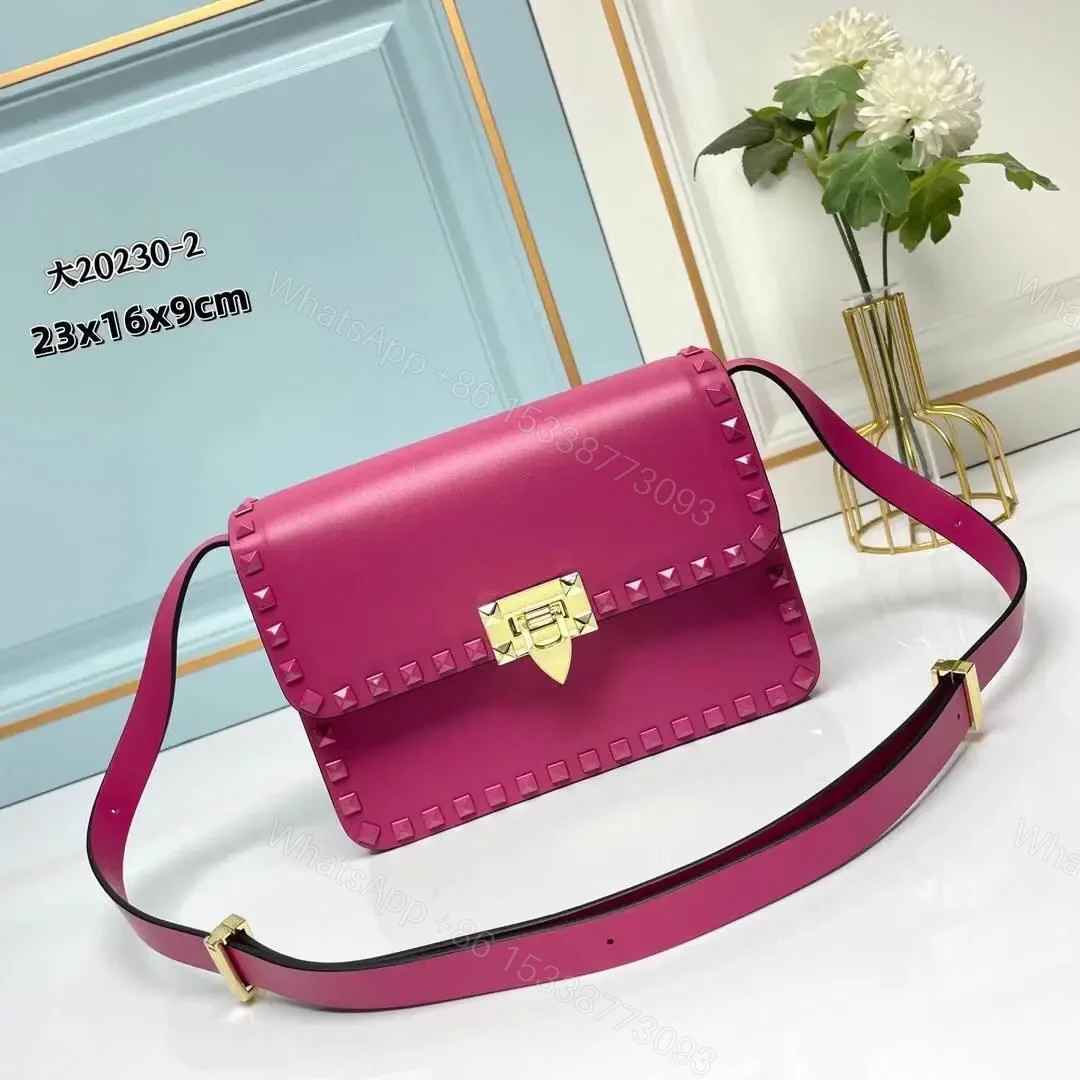 VALENTINO — view 1