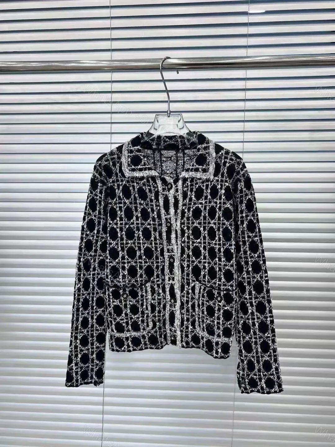 DIOR — view 1