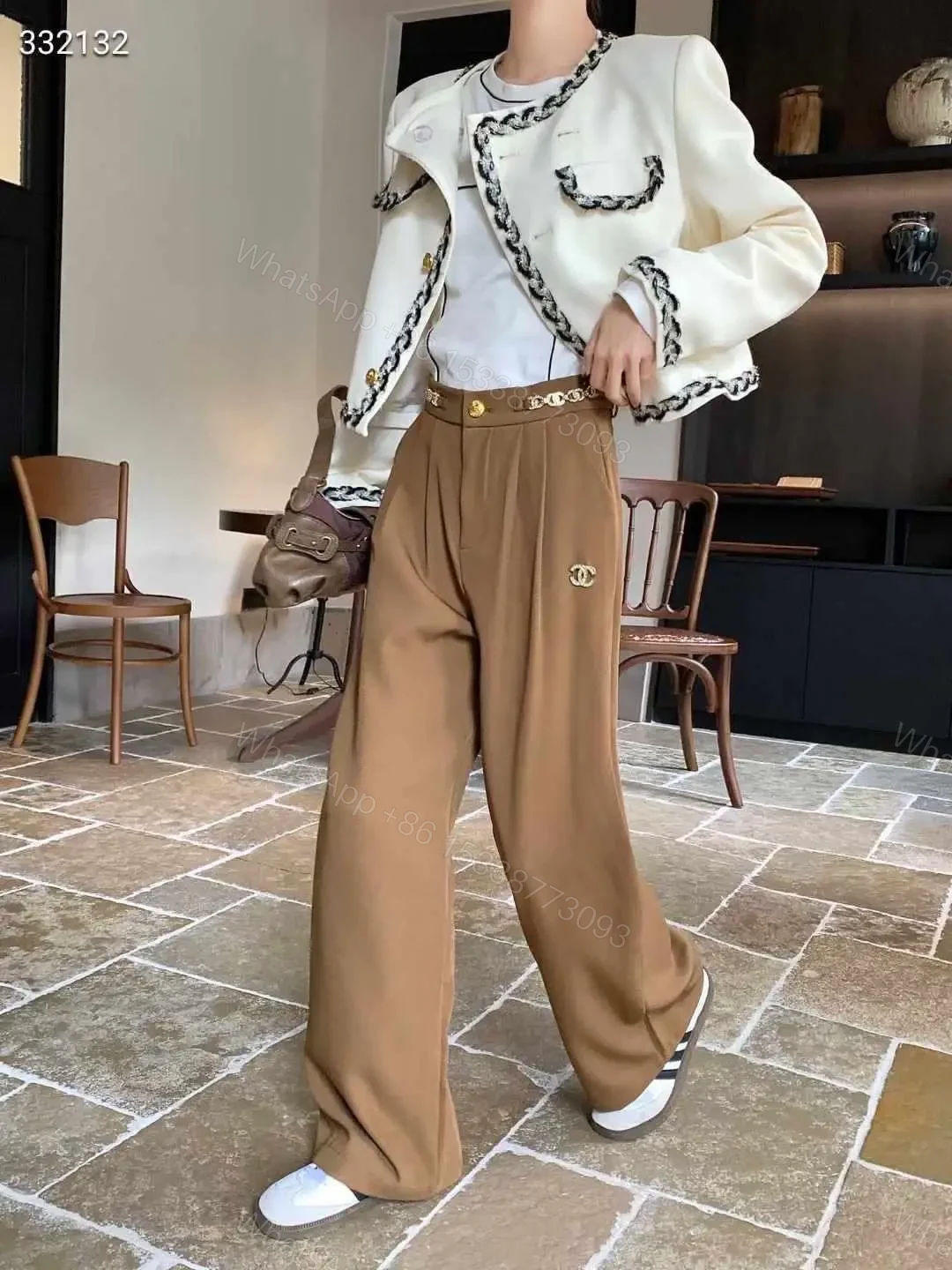 CHANEL — view 1