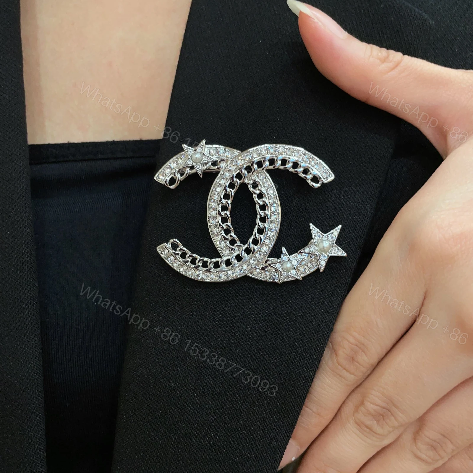 Chanel 高仿銀色星星胸針 鏈條雙C水鑽女款時尚飾品 — view 1