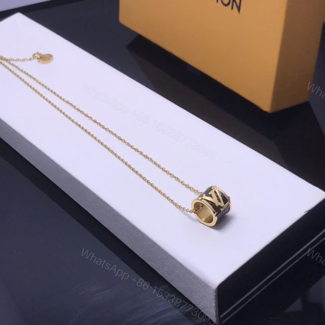 EN – Lux LV Necklaces 080 — view 1