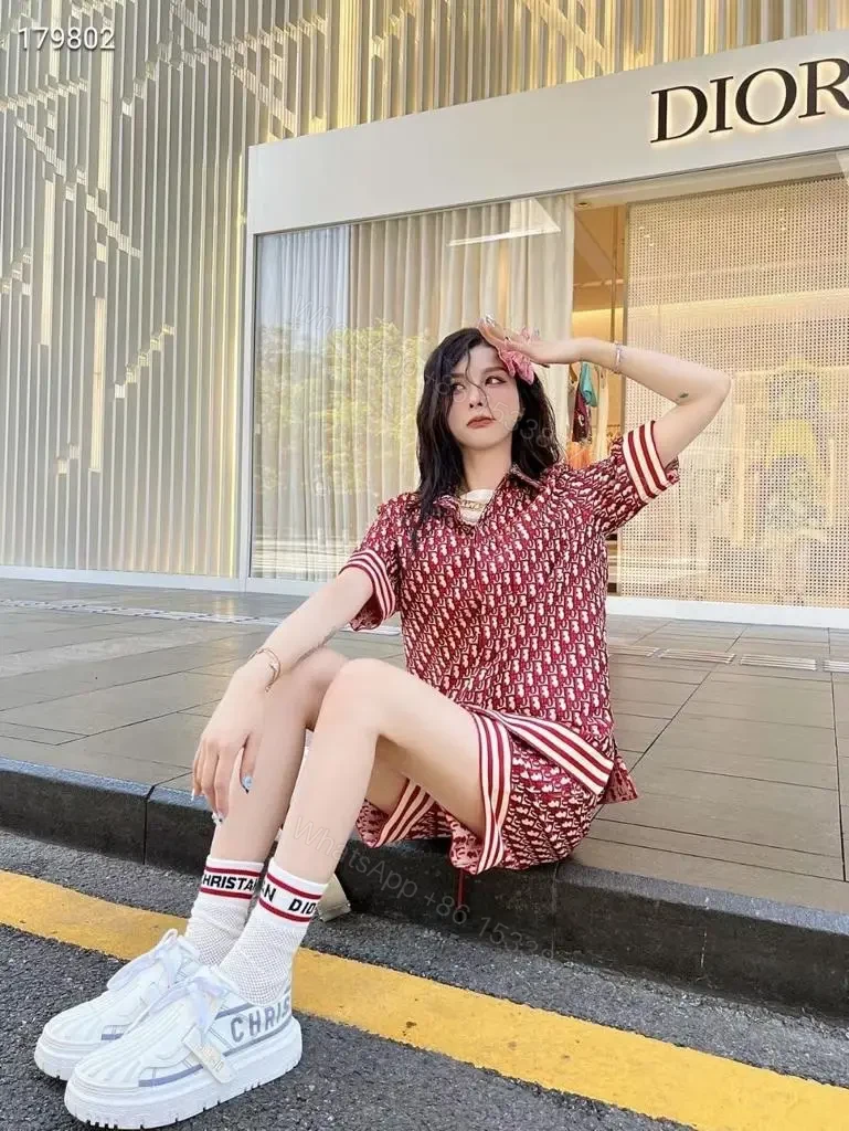 DIOR — view 1