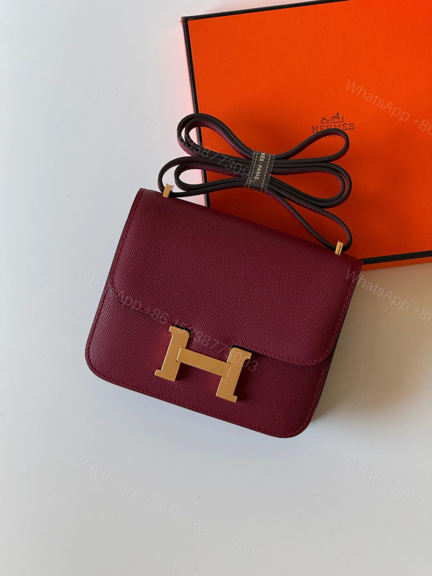 Hermès Constance 18 shoulder bag in Rouge Grenat Epsom leather — view 1