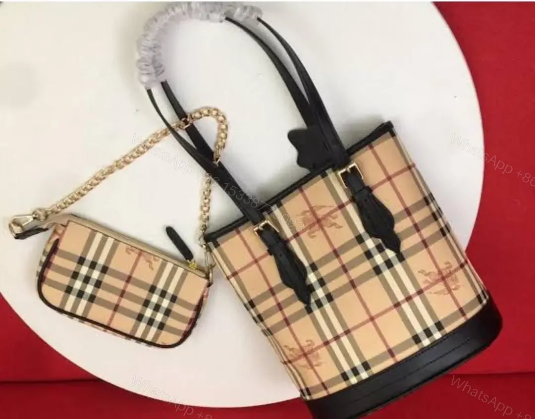 BURBERRY — view 1