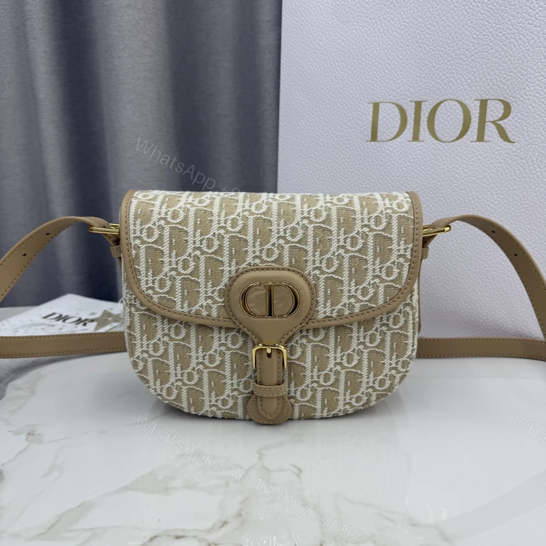 Dior 一比一卡其老花Bobby半月包 女士款清新百搭 知性風格必備 — view 1