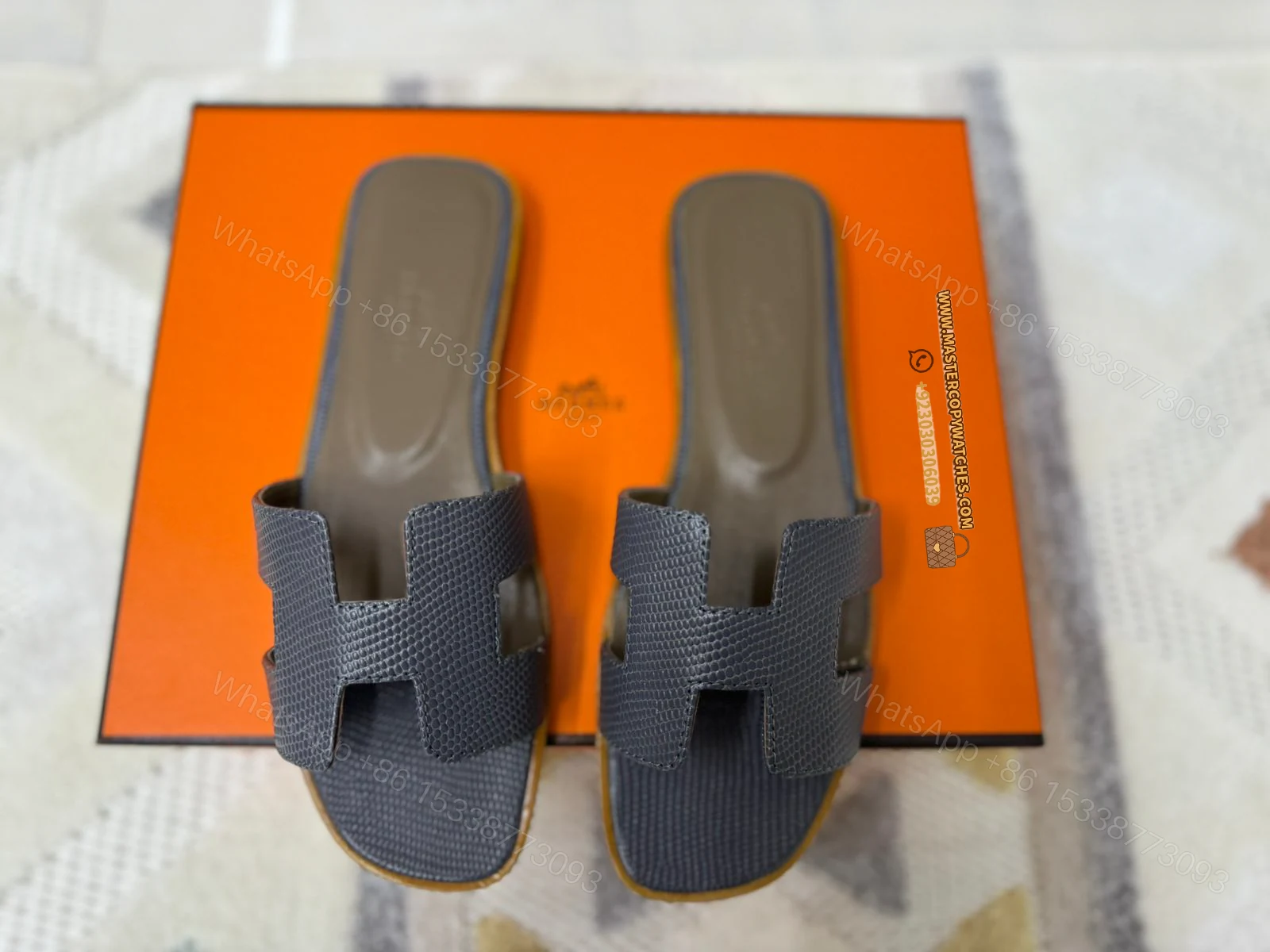 Hermes Ladies Sandals Flat Oran Grey — view 1