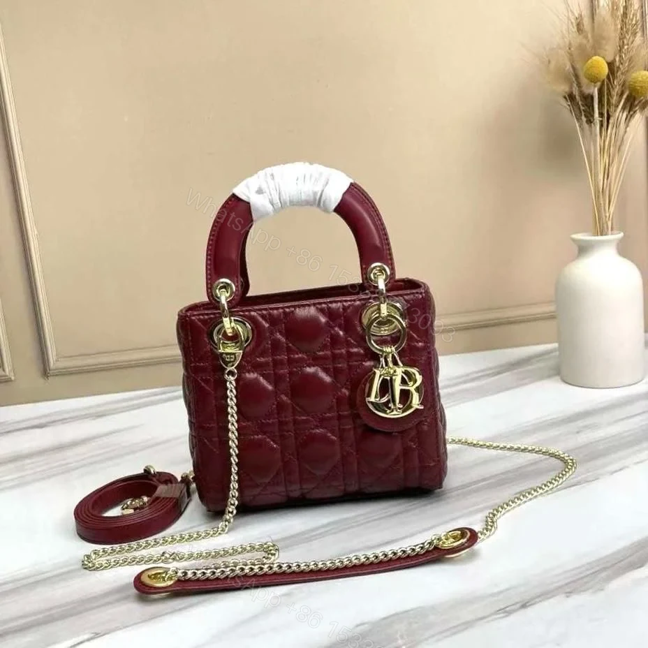 Design MINI LADY BAG – Dubai Fashion LUX — view 1