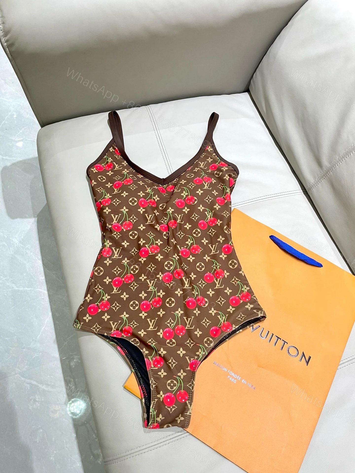 LV 原單 樱桃老花连体泳衣 棕色Monogram显瘦性感泳装 — view 1