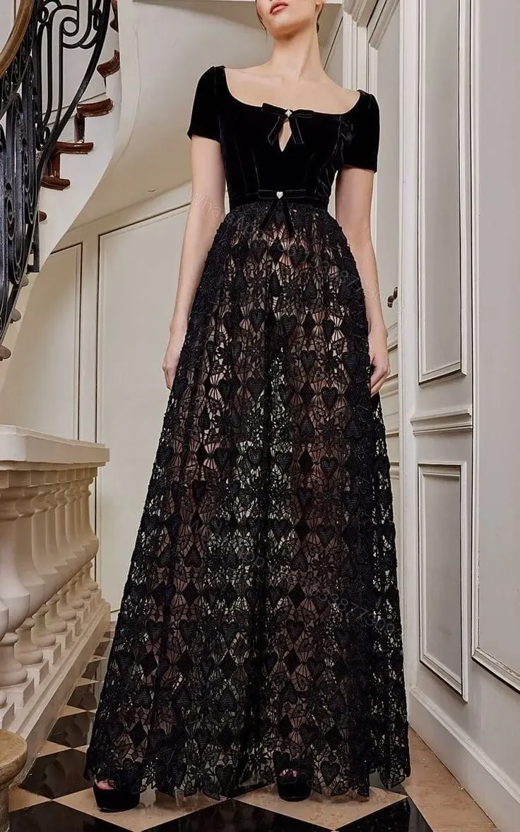 VALENTINO — view 1