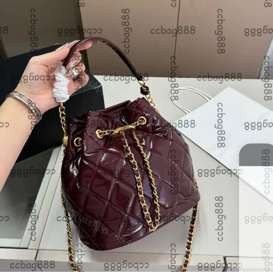 CHANEL — view 1