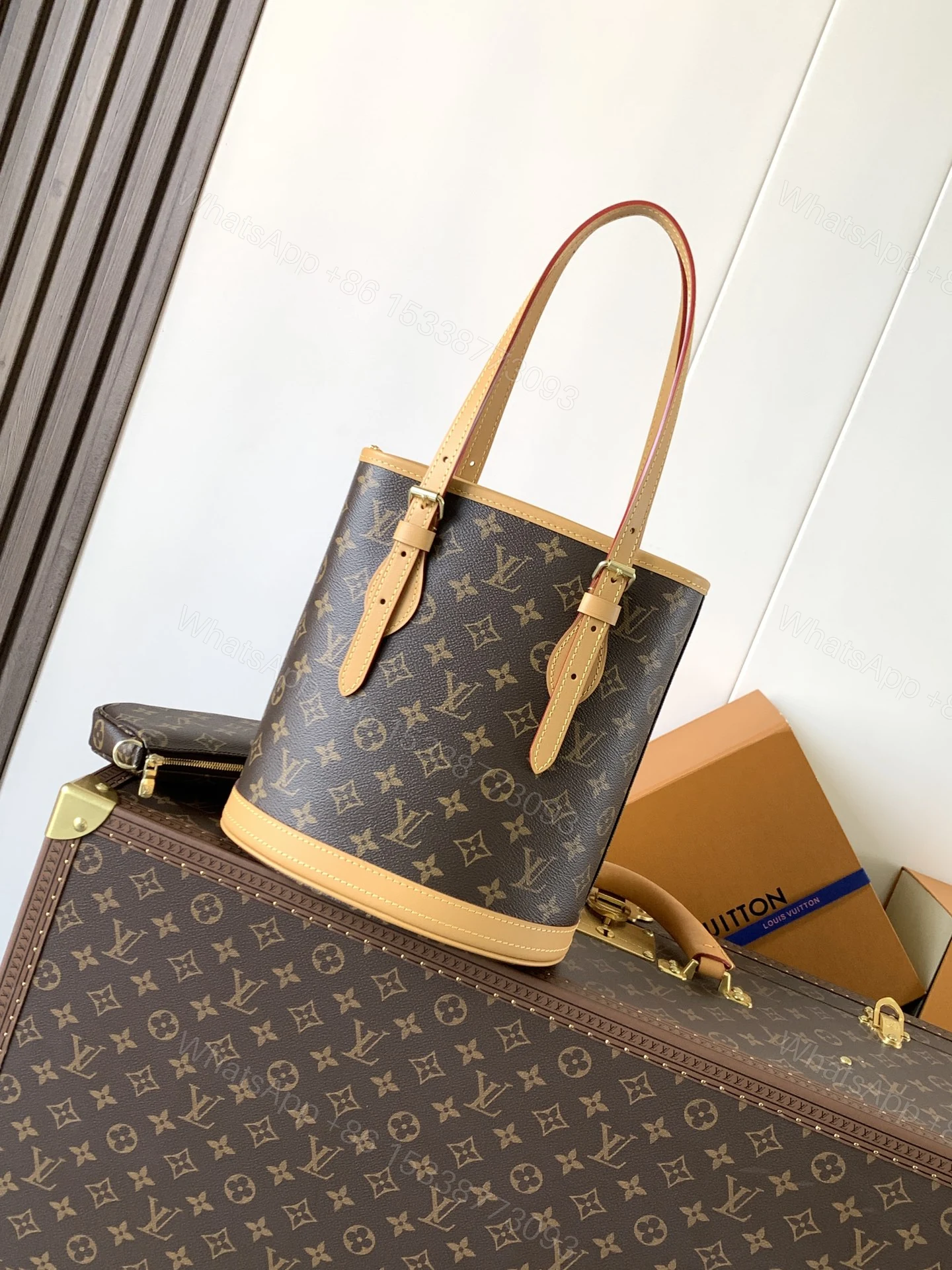 LV A貨 Monogram Bucket經典水桶托特包 — view 1