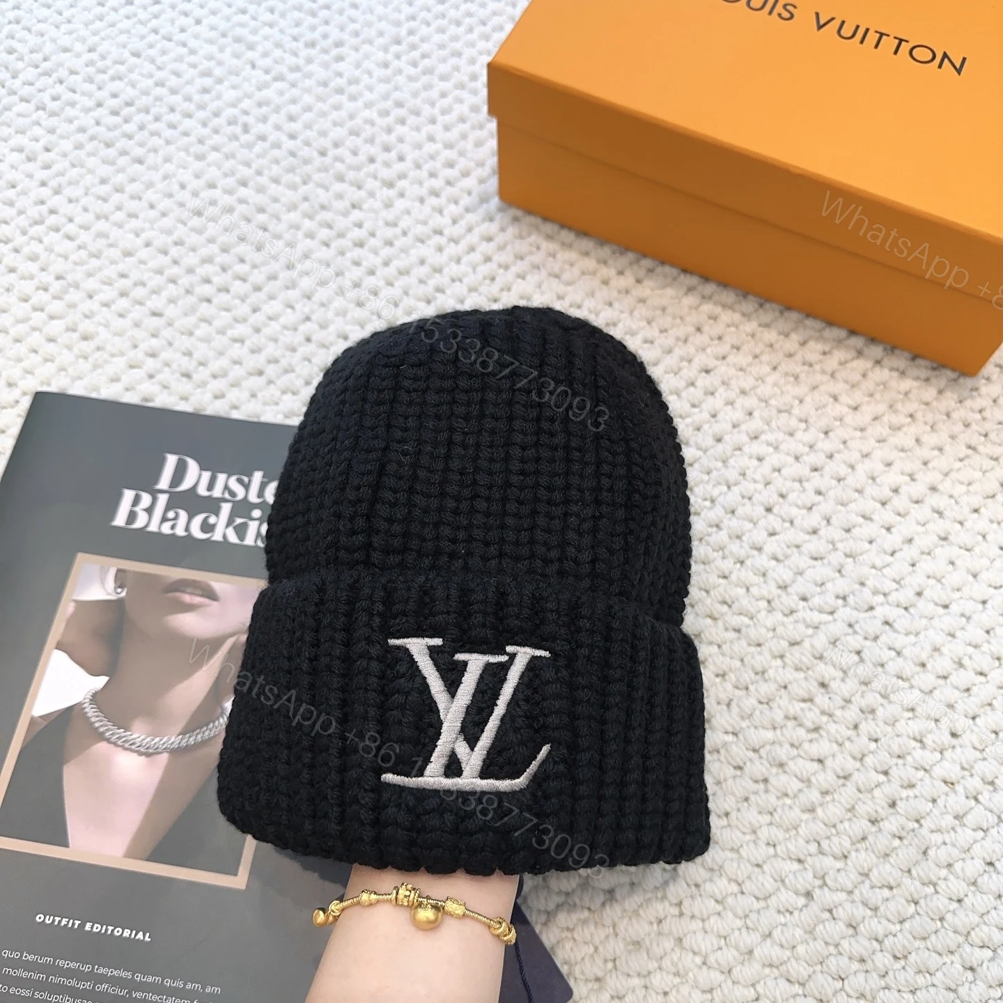 LV 高仿針織毛帽 黑色簡約刺繡款 — view 1