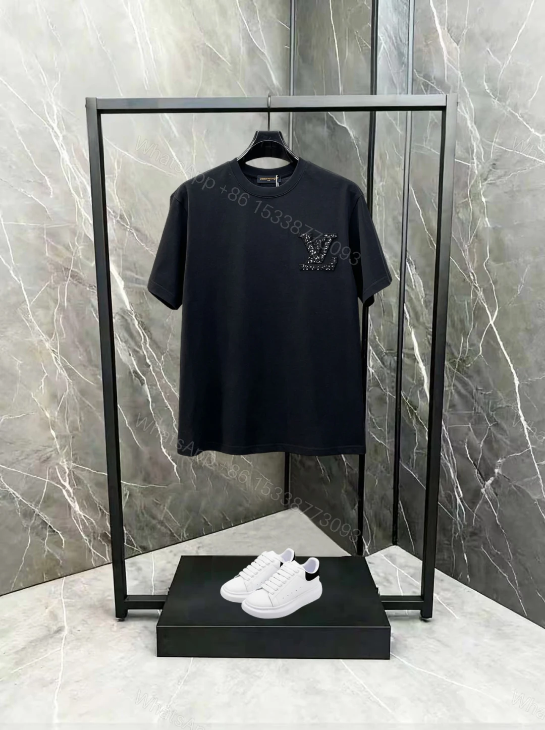 LV A貨 男款 壓紋Logo短袖T恤 百搭街頭風 — view 1