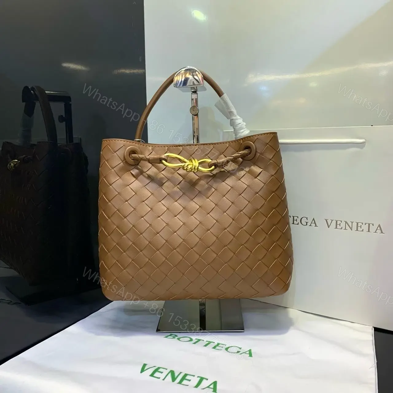 BOTTEGA — view 1