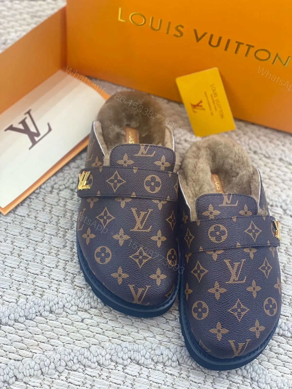 LOUIS VUITTON — view 1