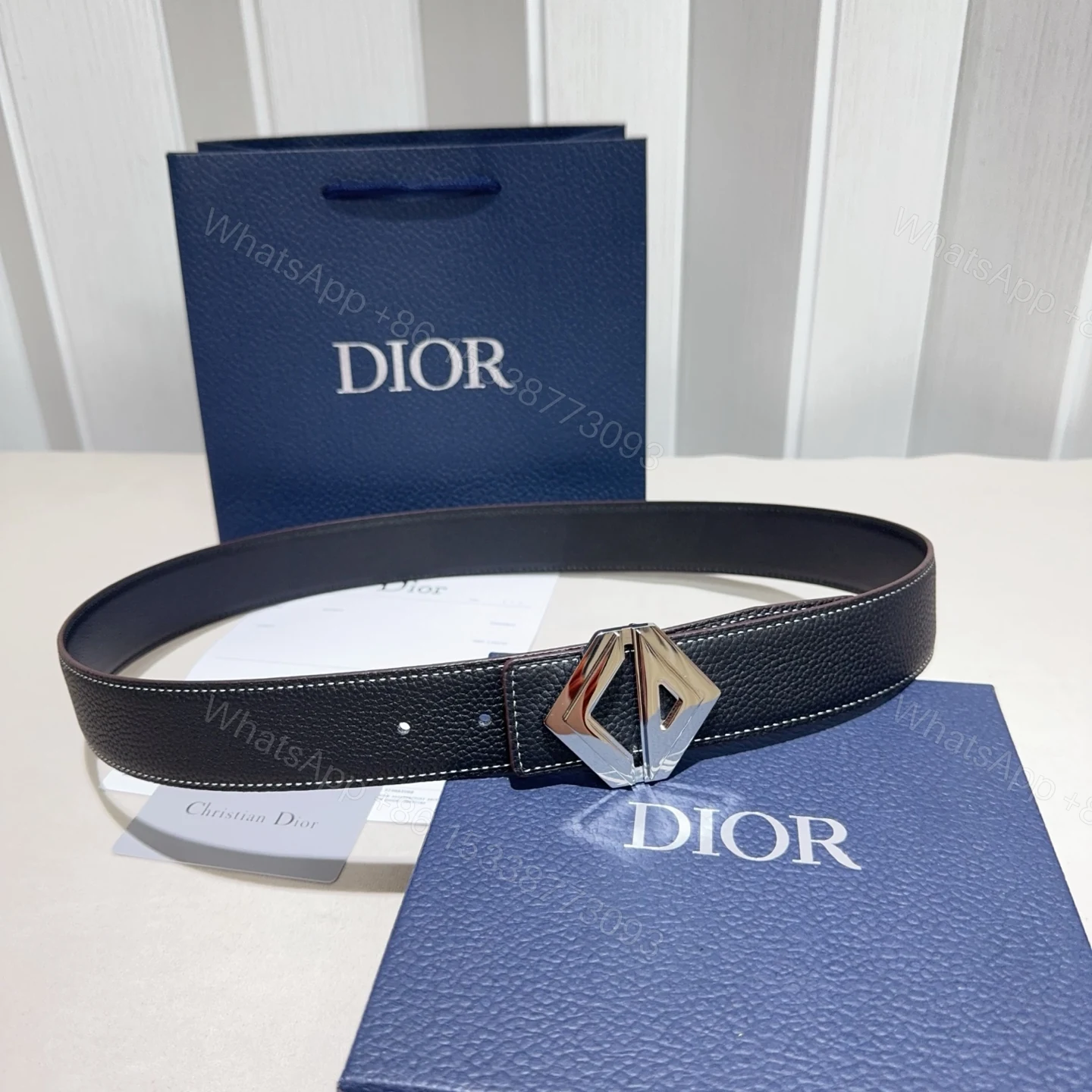 Dior 高仿男士皮帶 粗紋皮革搭銀雙 D 扣 經典俐落 — view 1