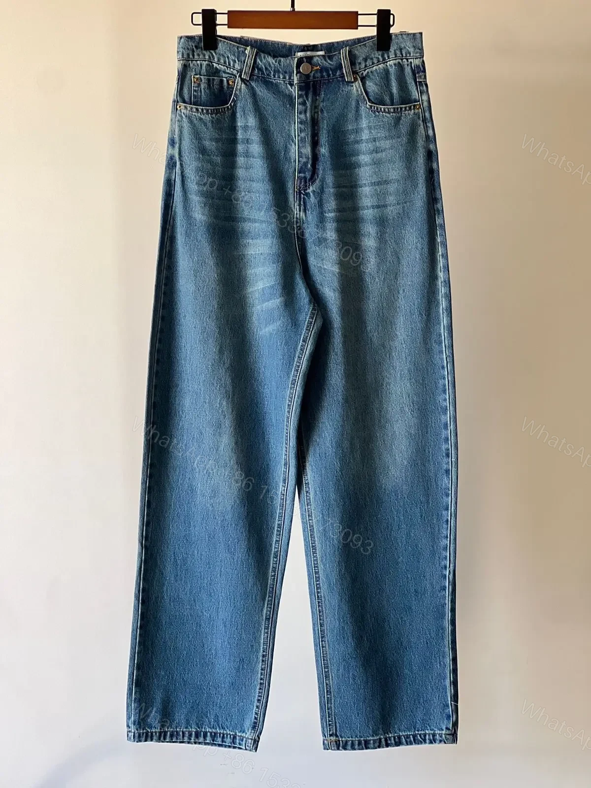 VALENTINO — view 1