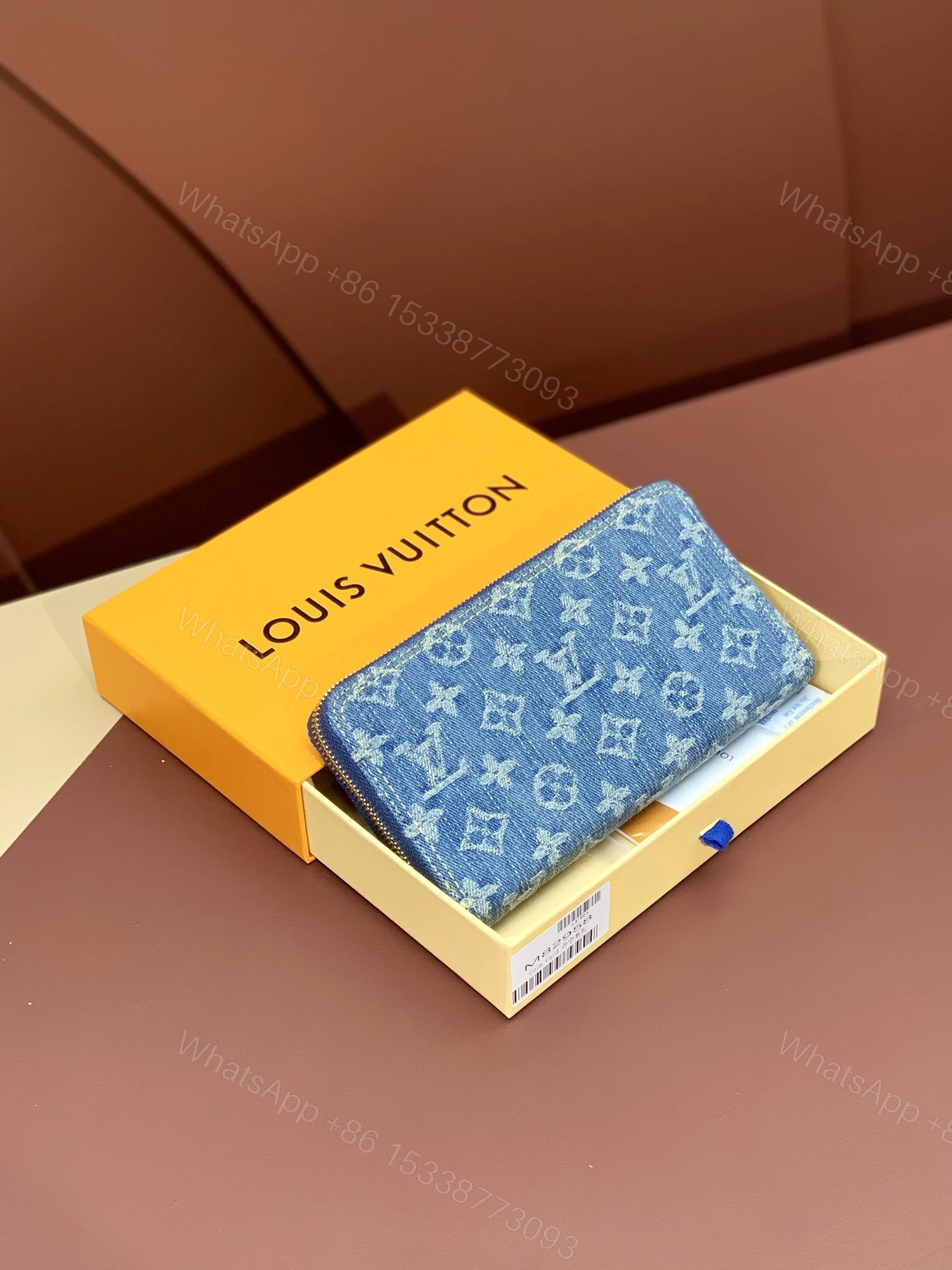 LV原單丹寧Monogram拉鍊短夾 藍色精品女款 — view 1