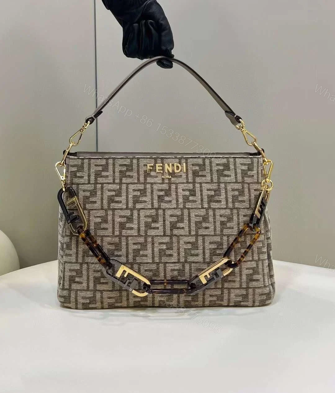 Fendi O’Lock Zipper Bag — view 1