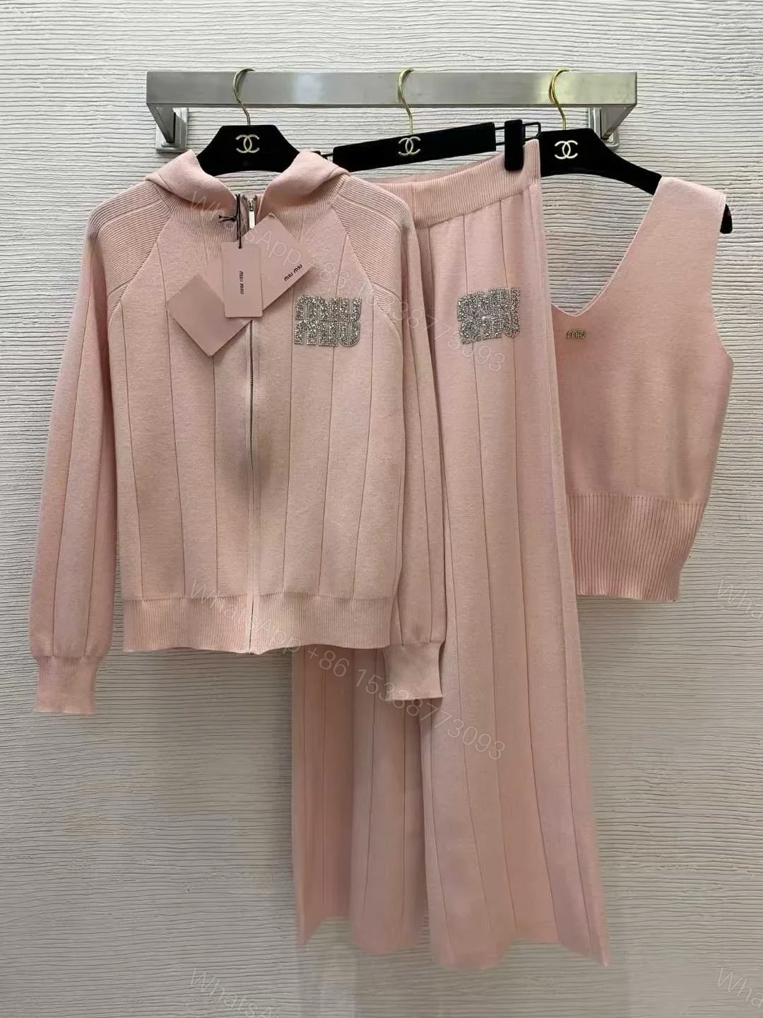 MIU MIU — view 1