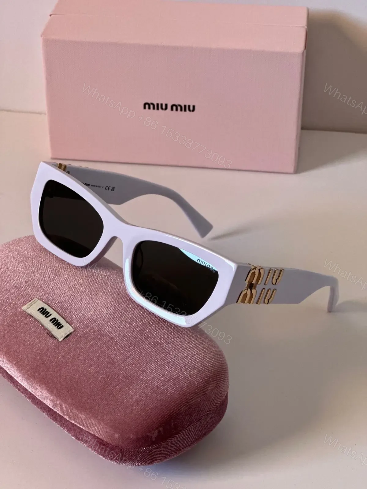 MIUMIU — view 1
