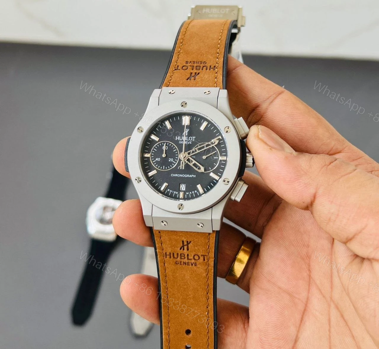 Hublot Big Bang Brown 45MM Quartz Watch — view 1