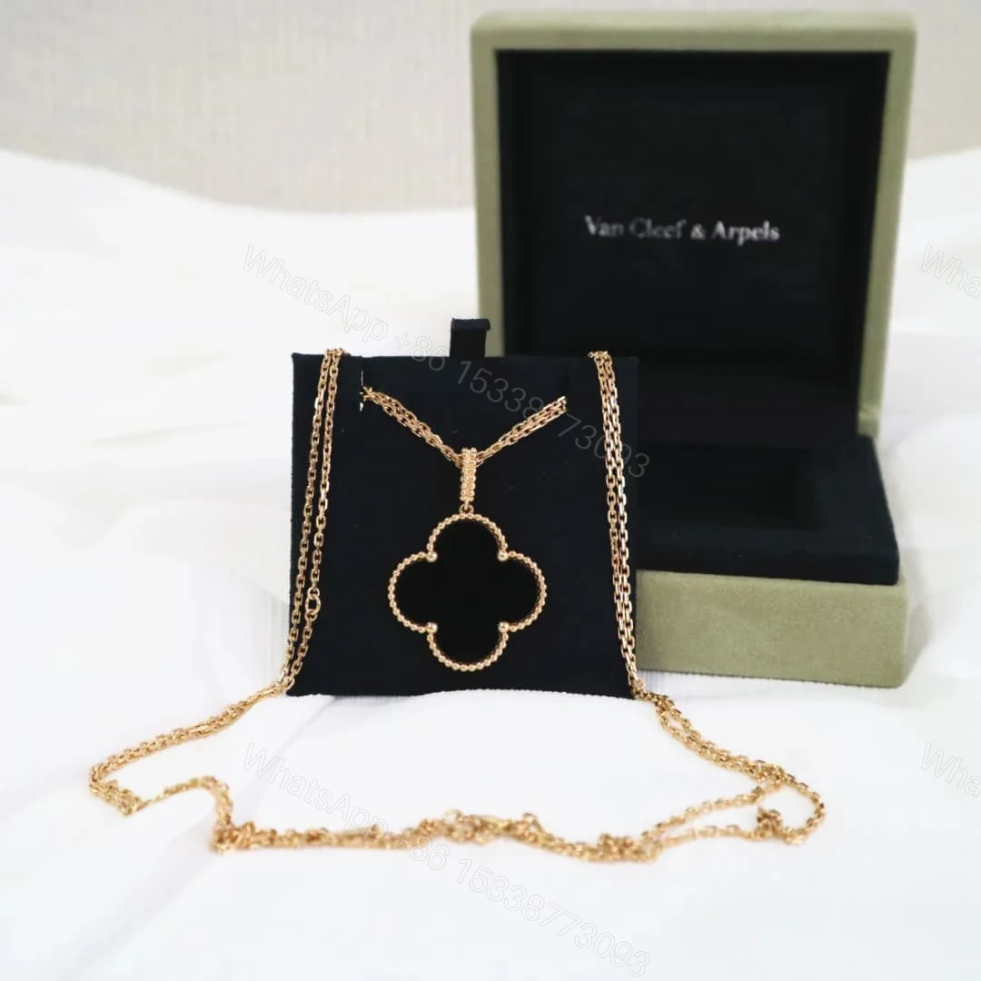 VCA Magic Alhambra Pendant Necklace Onyx 18K Yellow Gold VCARN32200 — view 1