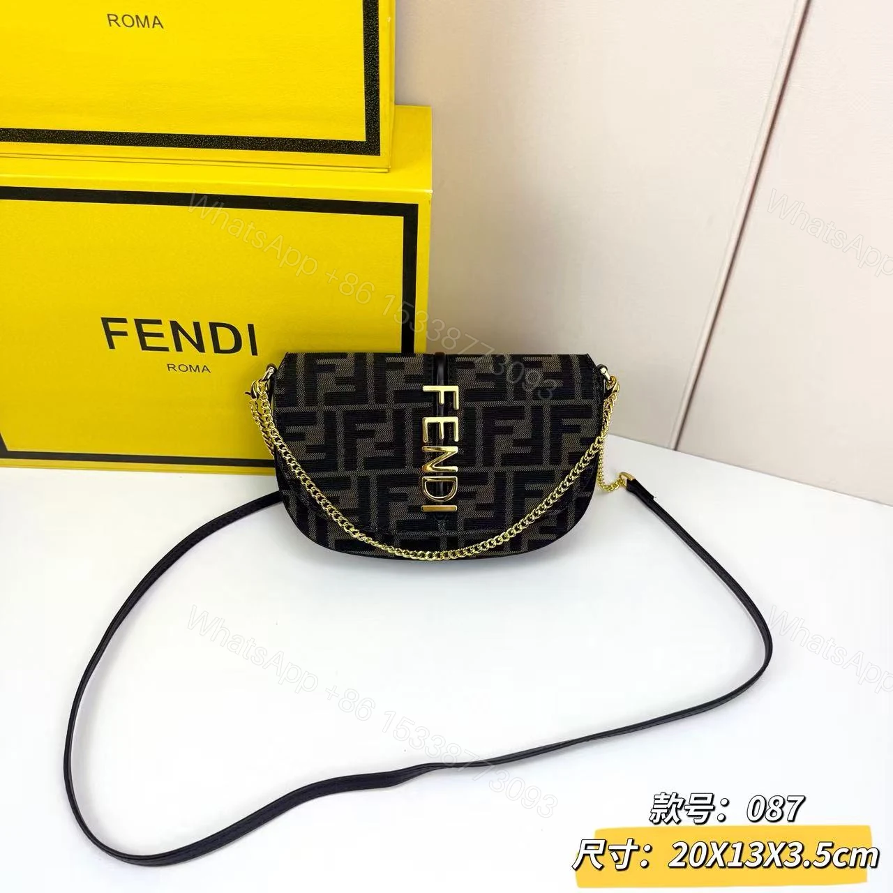 Fendi 復刻 FF老花黑色鏈條斜背包經典復古迷你包 — view 1