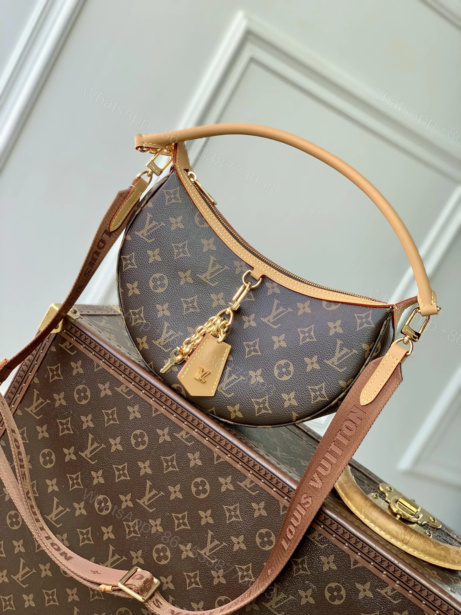 LV A貨女士手提包鎖頭設計經典老花通勤百搭款 — view 1