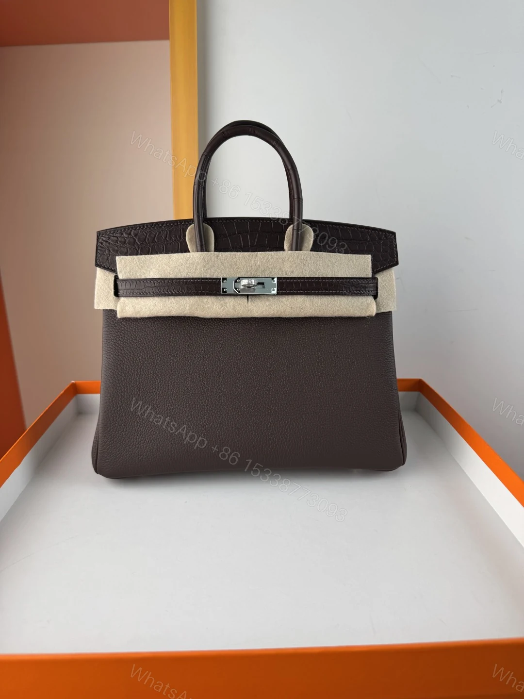 Hermes 一比一 女款 Birkin 深咖啡拼鱷魚紋手提包 沉穩氣質款 — view 1