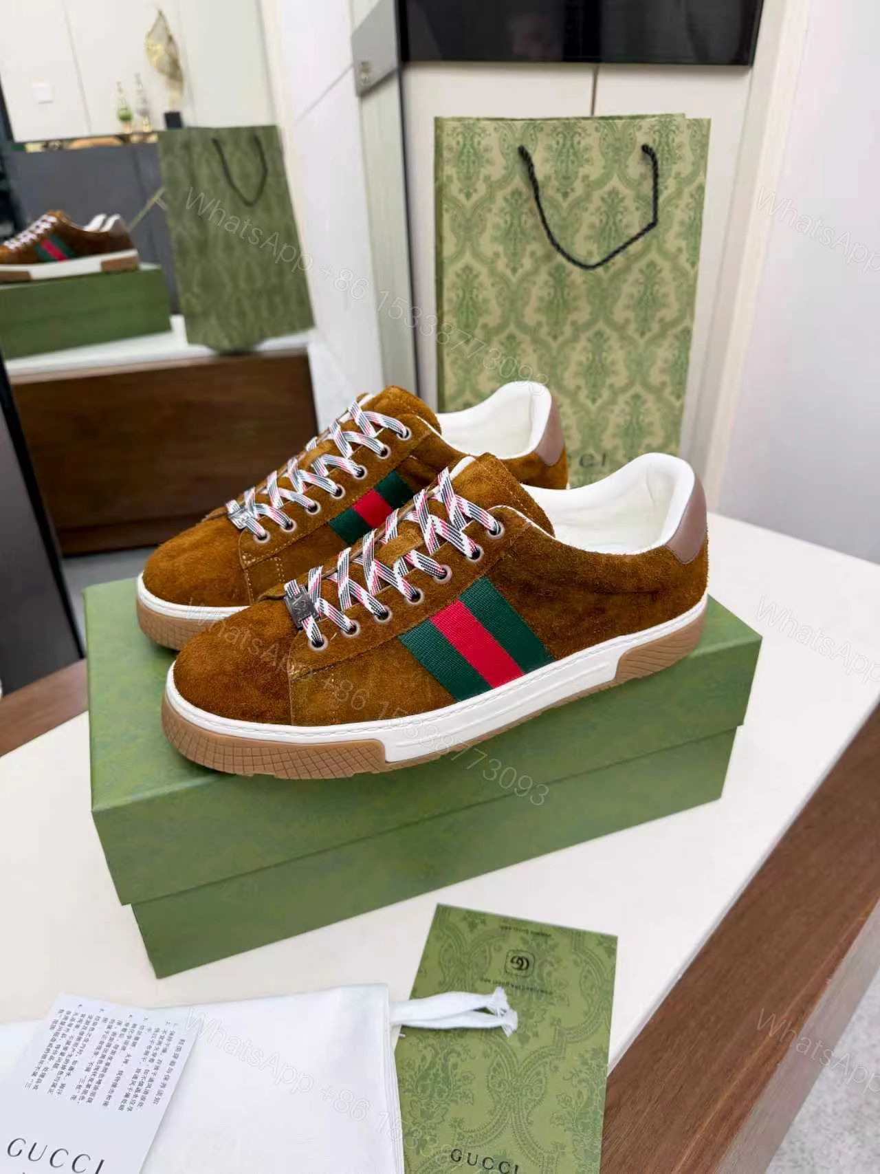 Gucci A貨 男款 麂皮棕色休閒鞋 復古時尚百搭款 — view 1