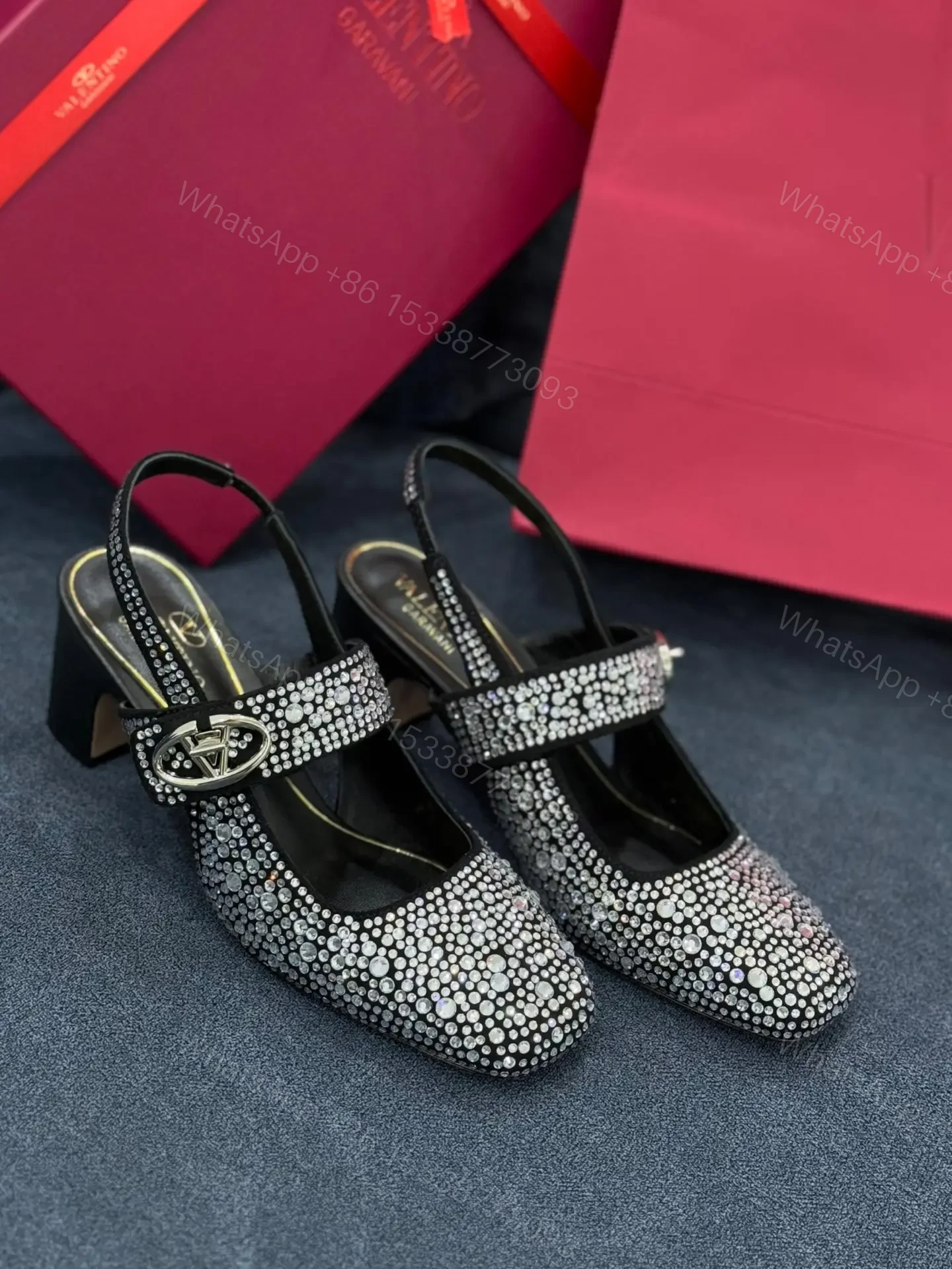 VALENTINO — view 1