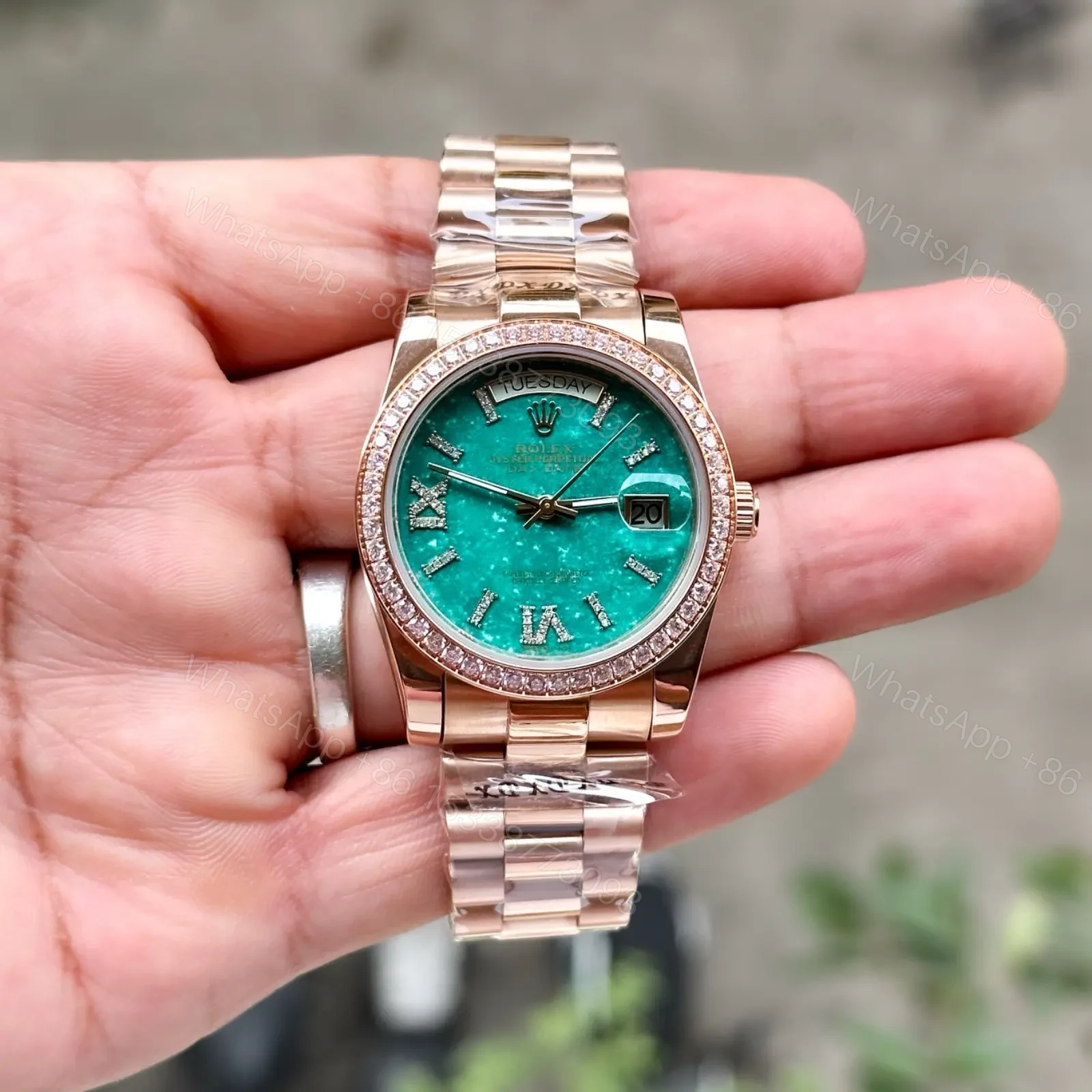 Men Rolex Green Dial — view 1