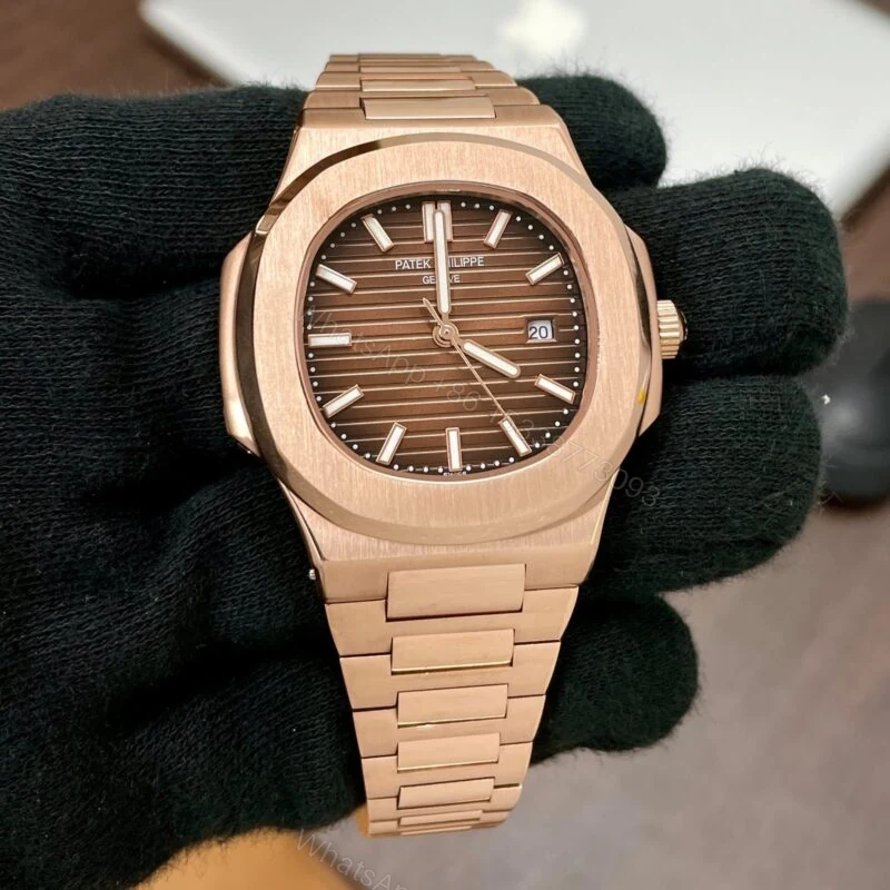 Patek Philippe Nautilus Ever Rosegold 42mm Quartz — view 1