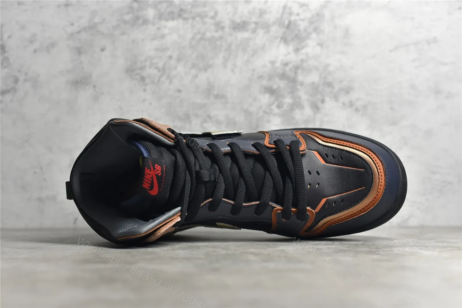 View 6 of DUNK SB HIGH RX-0 UNICORN GUNDAM 02 BANSHEE
