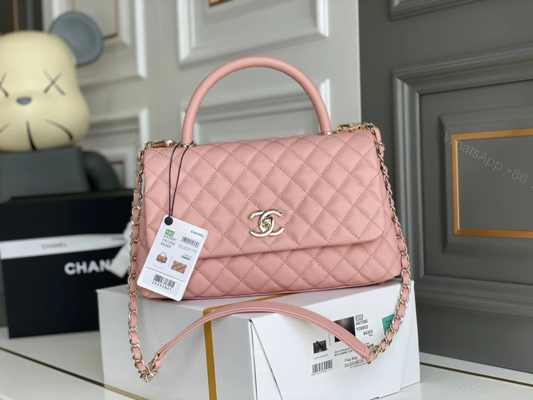 CHANEL 一比一 Coco Handle 手提包 大號 粉色菱格紋鏈條翻蓋包 — view 1