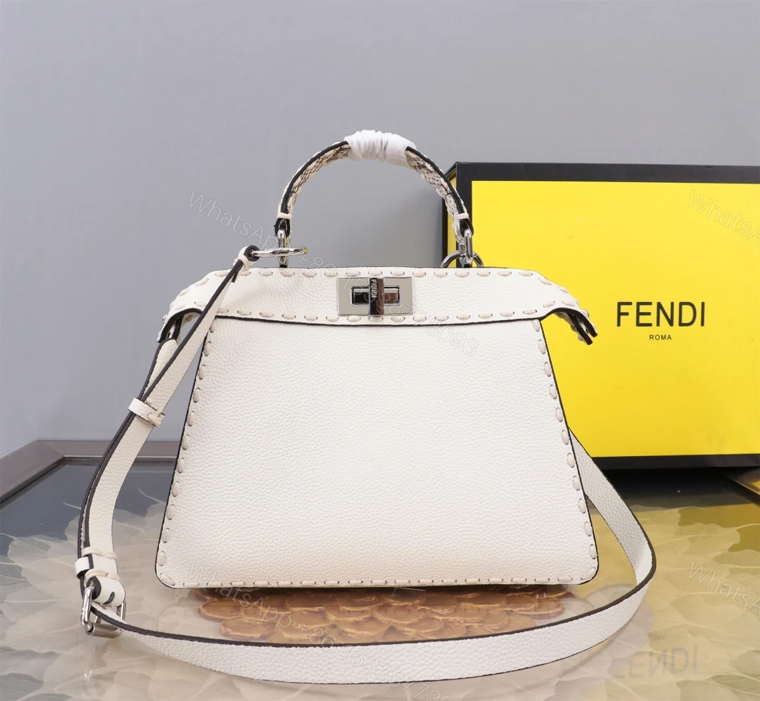 FENDI A貨 女款 Peekaboo 手提包 米白色 簡約設計 百搭時尚款 — view 1