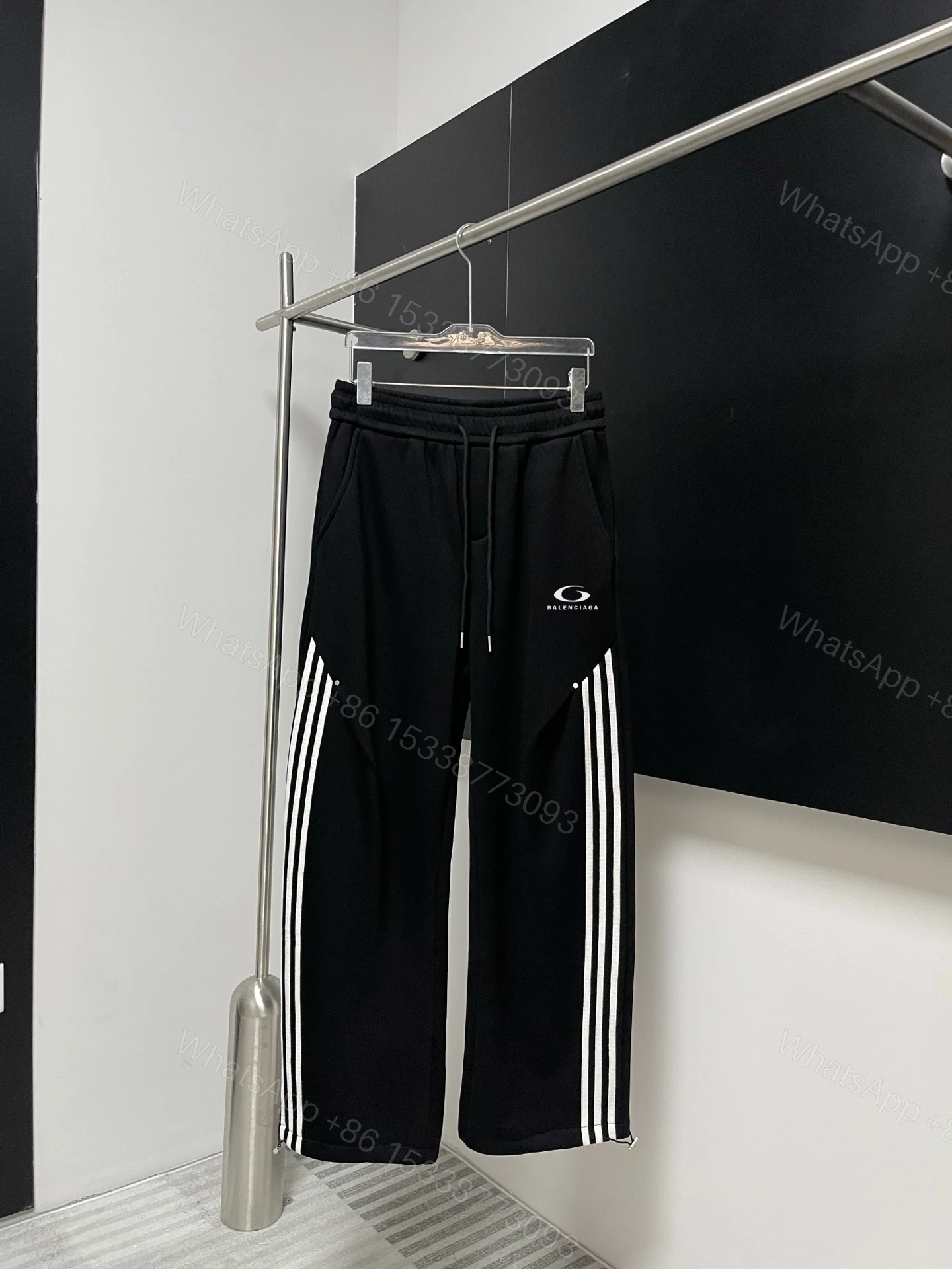 Balenciaga 一比一男士灰色寬版休閒褲 內刷毛厚磅棉設計 — view 1