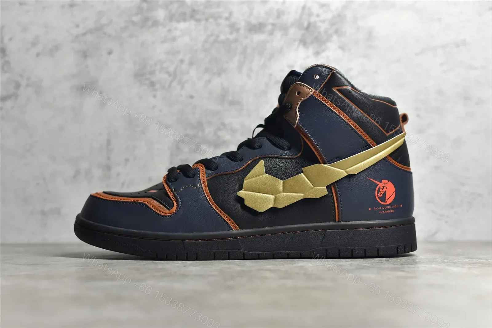 DUNK SB HIGH RX-0 UNICORN GUNDAM 02 BANSHEE — view 1