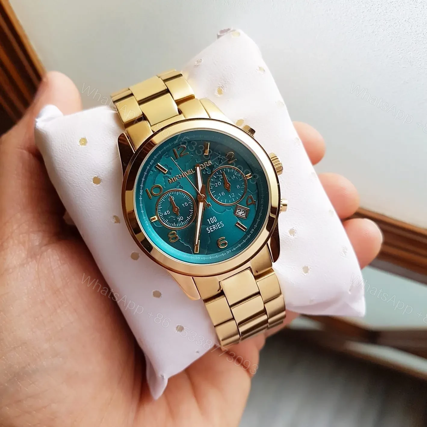Michael Kors 100 Series Hunger Stop — view 1