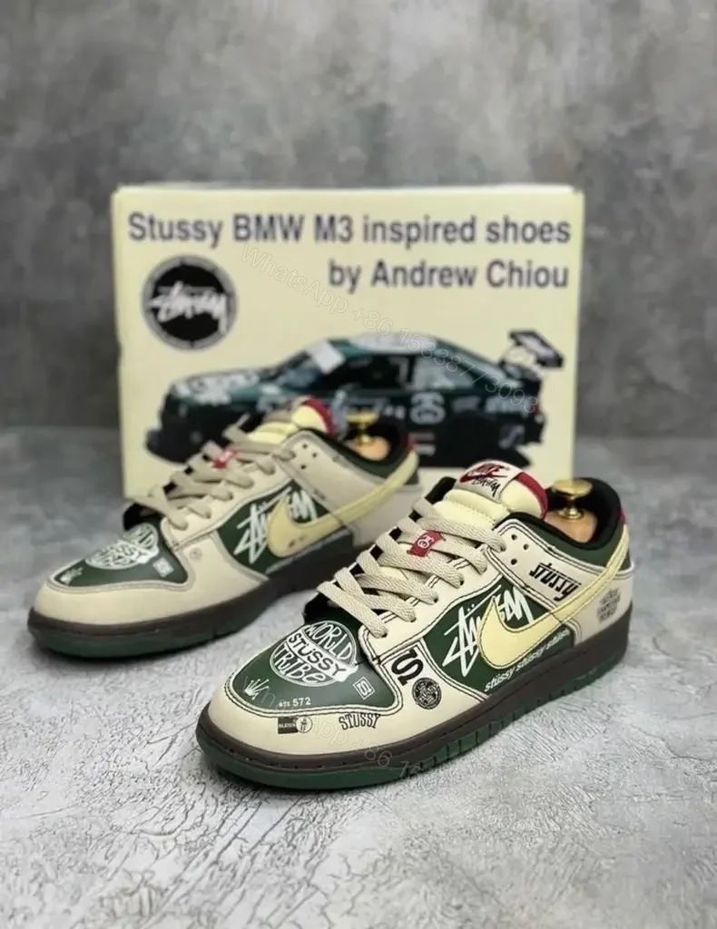 NIKE DUNK LOW “STUSSY BEEMER — view 1