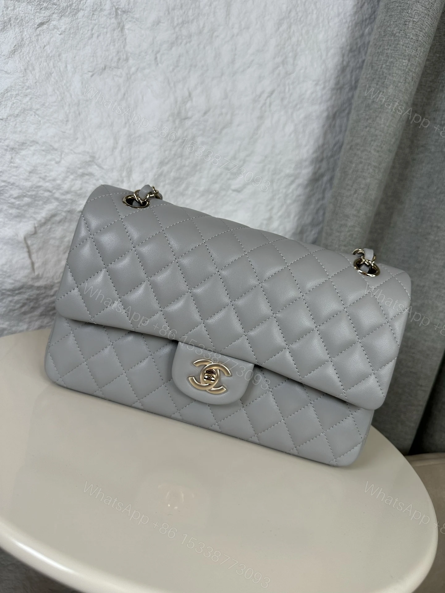 CHANEL高仿經典口蓋包30cm 灰色女士菱格鏈條包高級氣質通勤必備款 — view 1