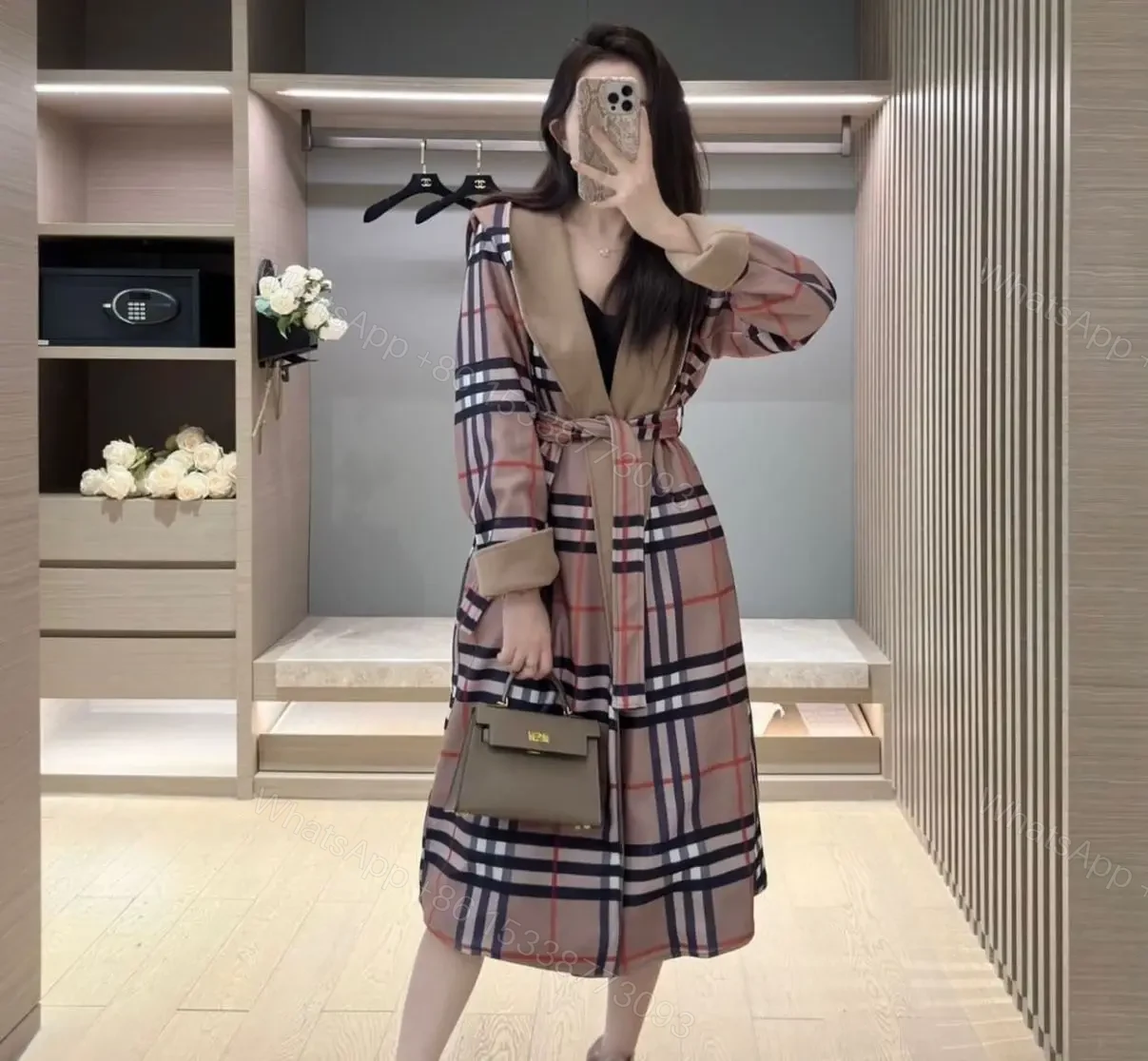 BURBERRY — view 1
