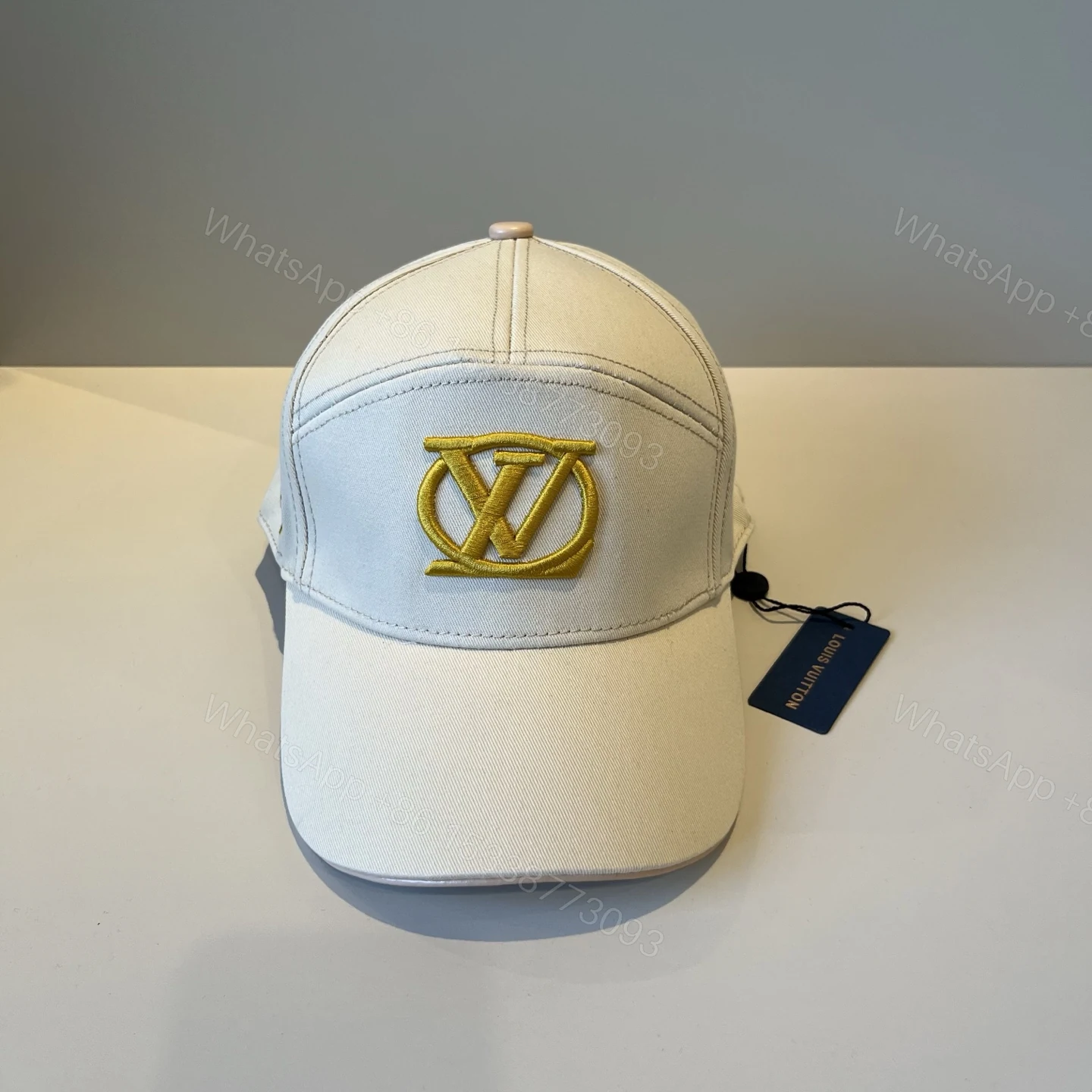 LV 原單米白棒球帽 黃色Logo簡約百搭款 — view 1