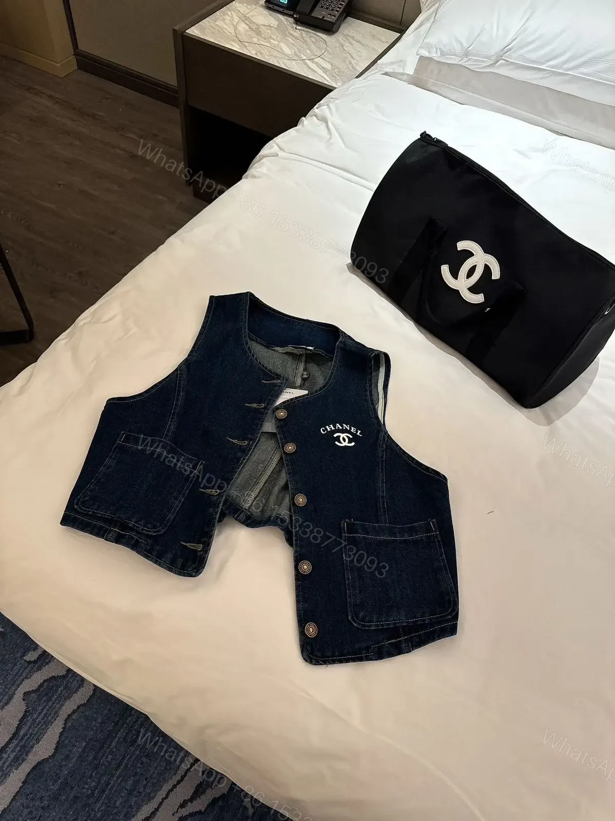 CHANEL — view 1