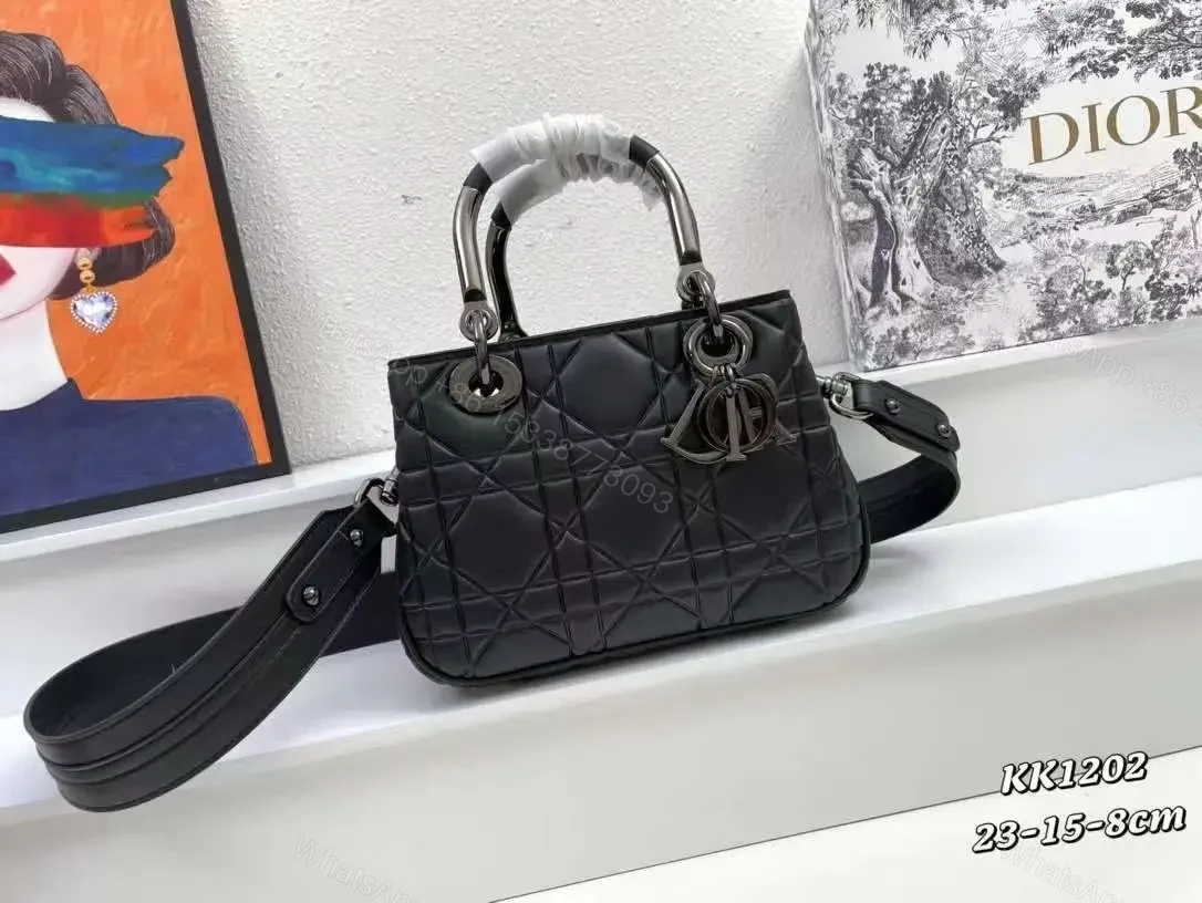DIOR — view 1
