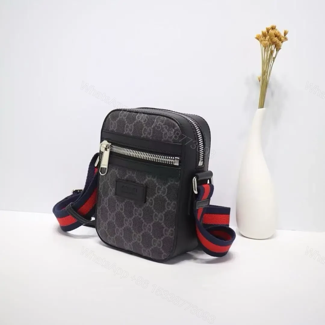 GUCCI GG Supreme Black Crossbody Bag — view 1