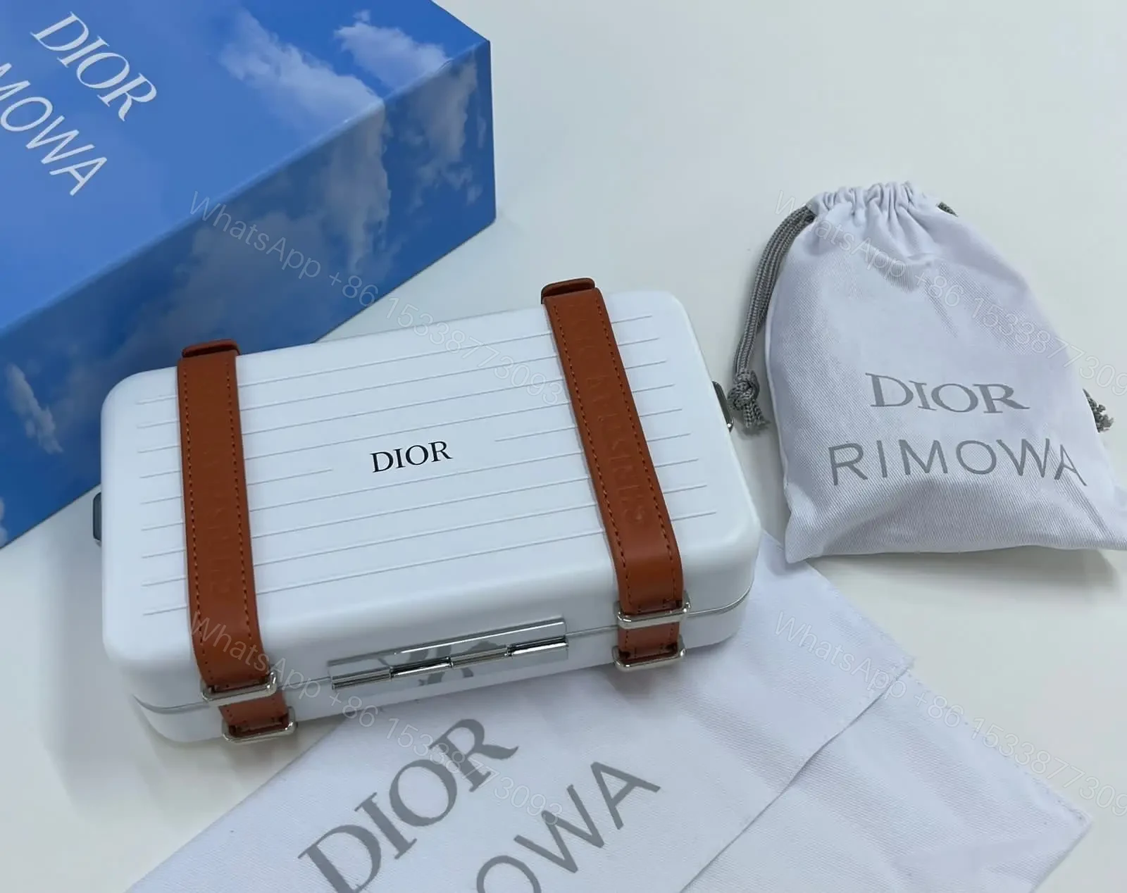 DIOR — view 1