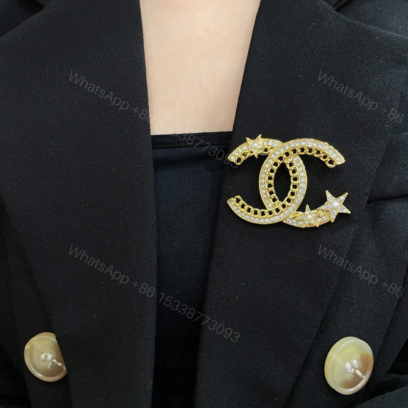 Chanel A貨星星雙C胸針 金色鎖鏈設計晶鑽徽章女款配件 — view 1